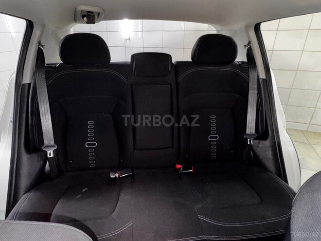 Kia Sportage-12
