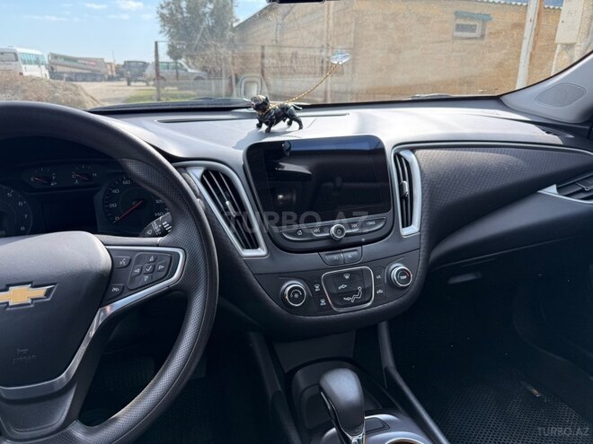 Chevrolet Malibu-3