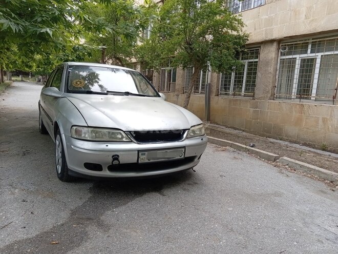 Opel Vectra-3