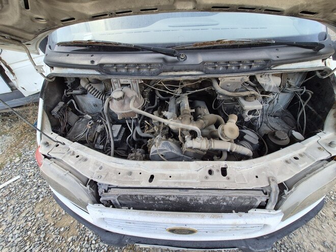 Ford Transit-2