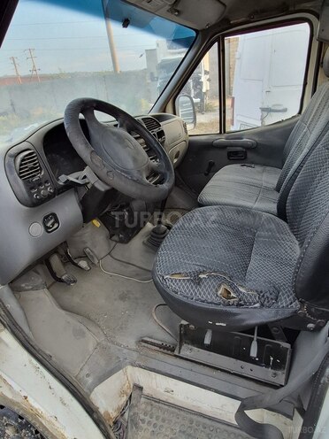 Ford Transit-3