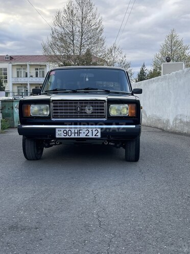 LADA (VAZ) 2107-1