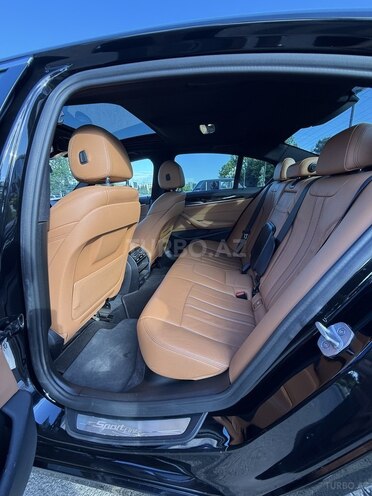 BMW 530-8