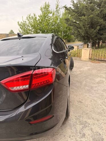 Chevrolet Cruze-6