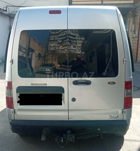 Ford Tourneo Connect-2