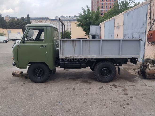 UAZ 3303-6