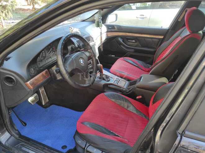 BMW 520-4