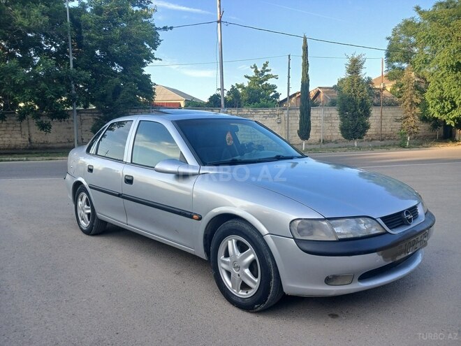 Opel Vectra-8