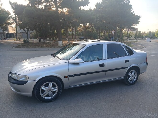 Opel Vectra-10