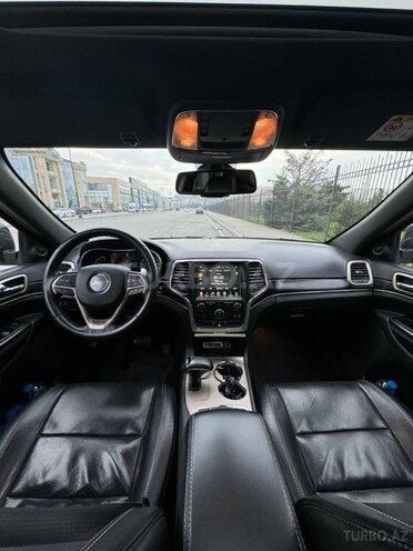 Jeep Grand Cherokee-3