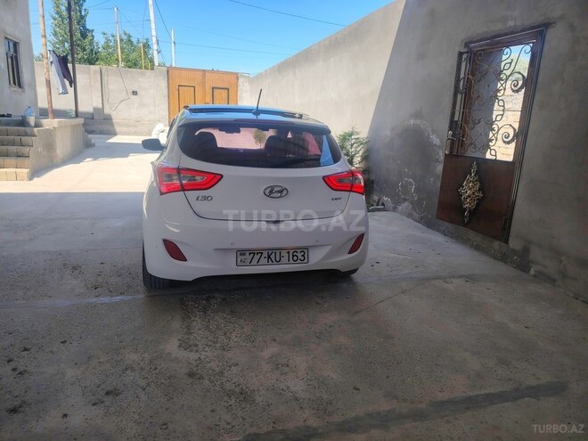 Hyundai i30-2