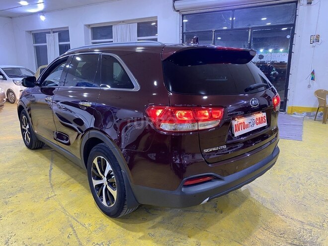 Kia Sorento-11