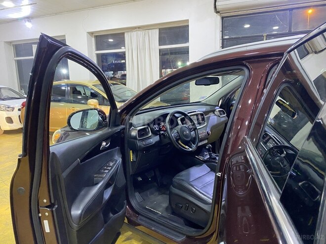 Kia Sorento-15