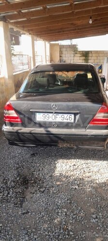 Mercedes 190-2