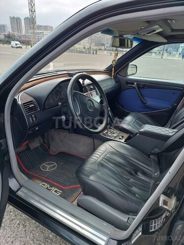 Mercedes C 230-12