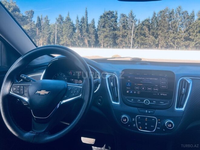 Chevrolet Malibu-13
