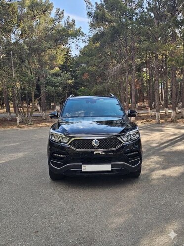 Ssang Yong Rexton-1