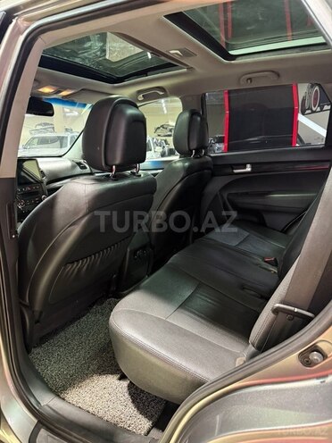 Kia Sorento-19