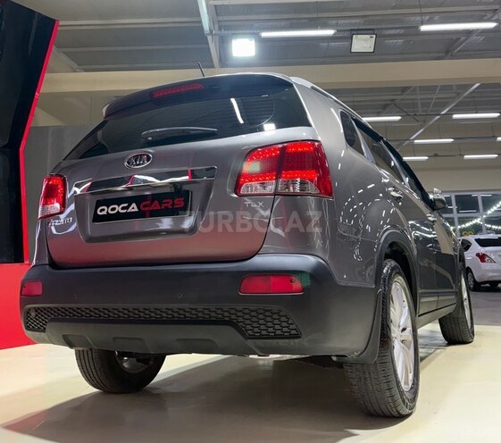 Kia Sorento-9