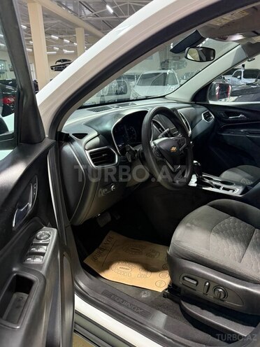 Chevrolet Equinox-12