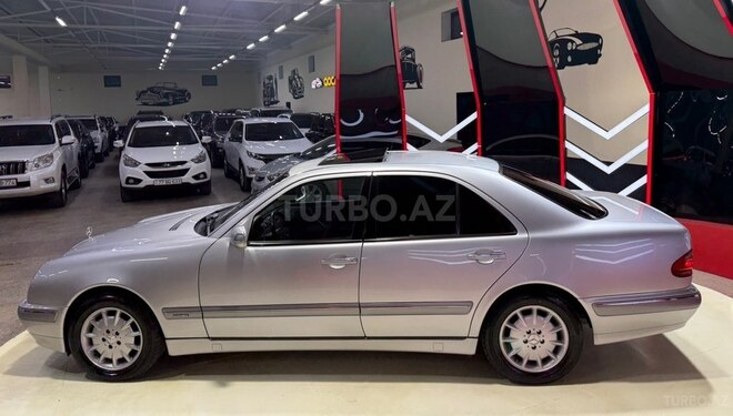 Mercedes E 280-6