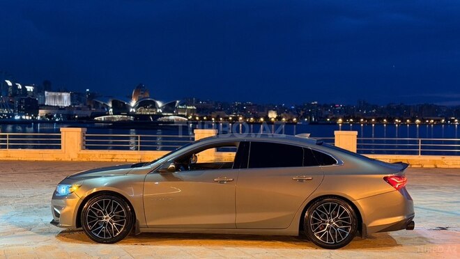 Chevrolet Malibu-8