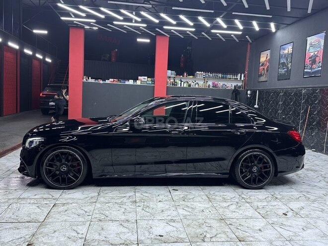 Mercedes C 300-11