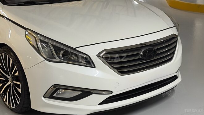 Hyundai Sonata-1