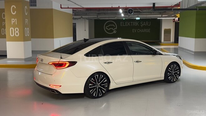 Hyundai Sonata-6