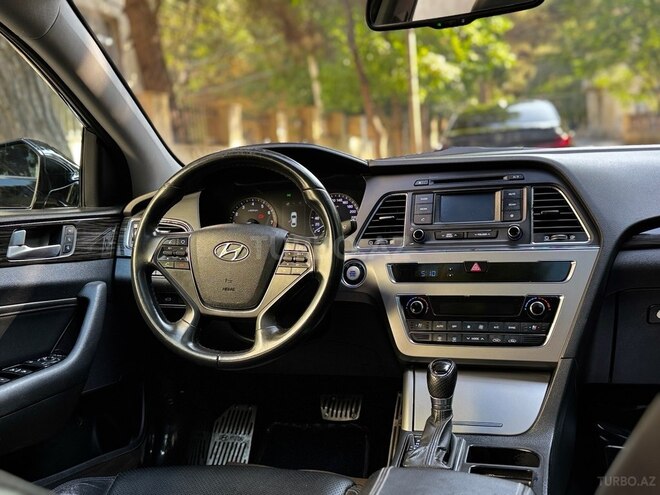 Hyundai Sonata-9