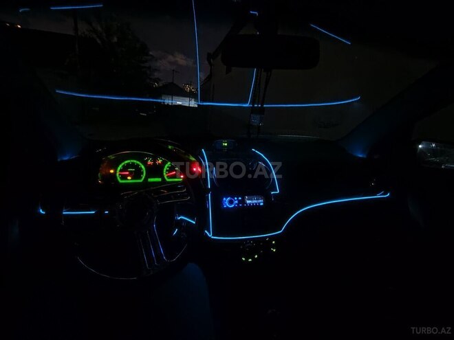 Chevrolet Aveo-10