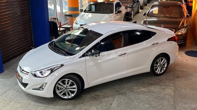 Hyundai Avante-2