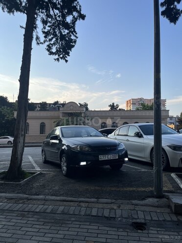 Daewoo Gentra-1