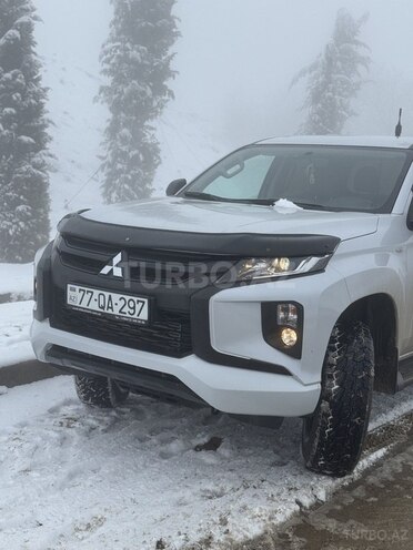 Mitsubishi L200-5