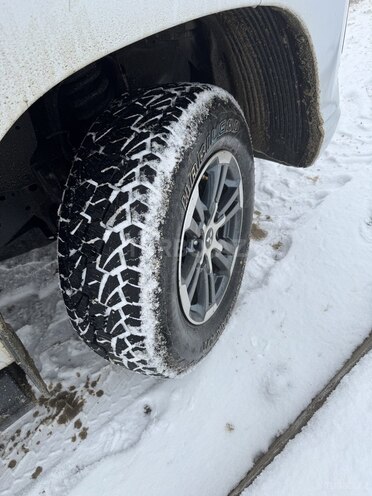 Mitsubishi L200-8