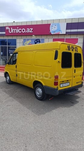 Ford Transit-7