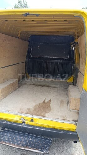 Ford Transit-4