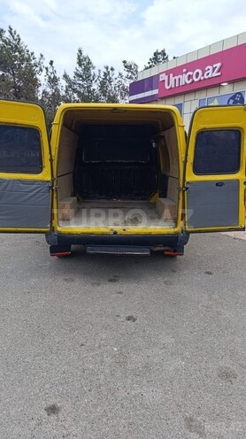 Ford Transit-8