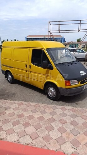 Ford Transit-5
