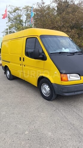 Ford Transit-3