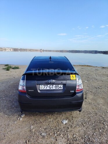 Toyota Prius-2