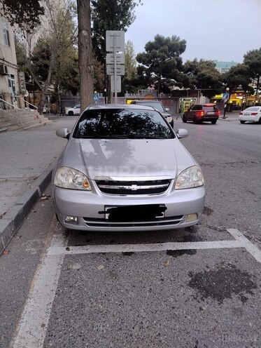Chevrolet Lacetti-1