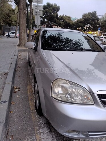 Chevrolet Lacetti-5