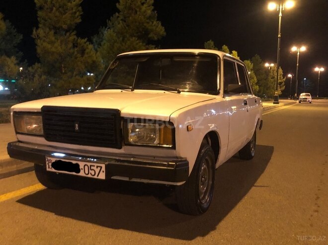 LADA (VAZ) 2107-1