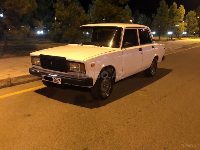LADA (VAZ) 2107-2