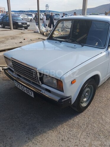 LADA (VAZ) 2107-1
