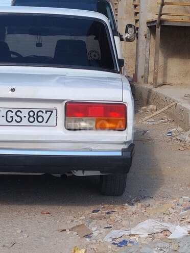 LADA (VAZ) 2107-2