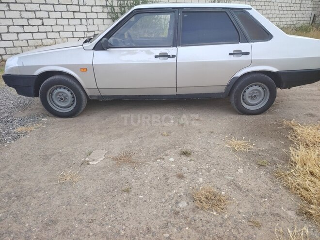 LADA (VAZ) 21099-4