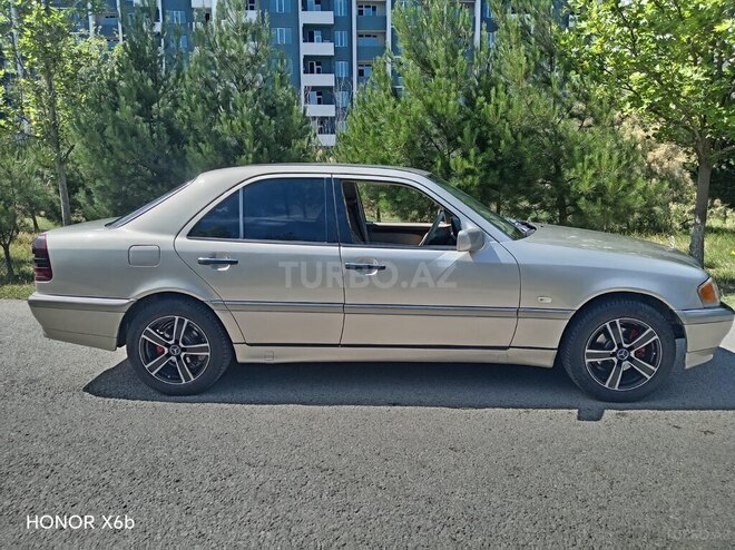 Mercedes C 200-4