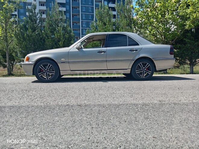 Mercedes C 200-7